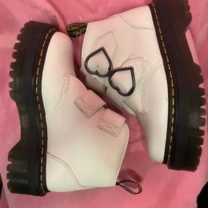Dr. Martens Devon Heart Boots (White)